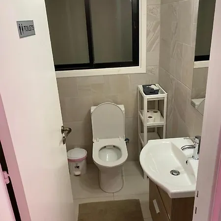 홈스테이 Comfort 라르나카